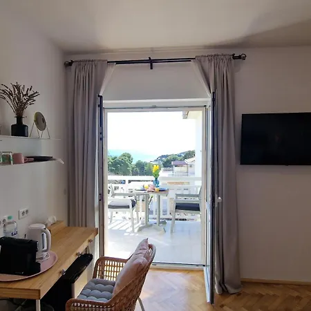 Luka 2 Guest house 4*