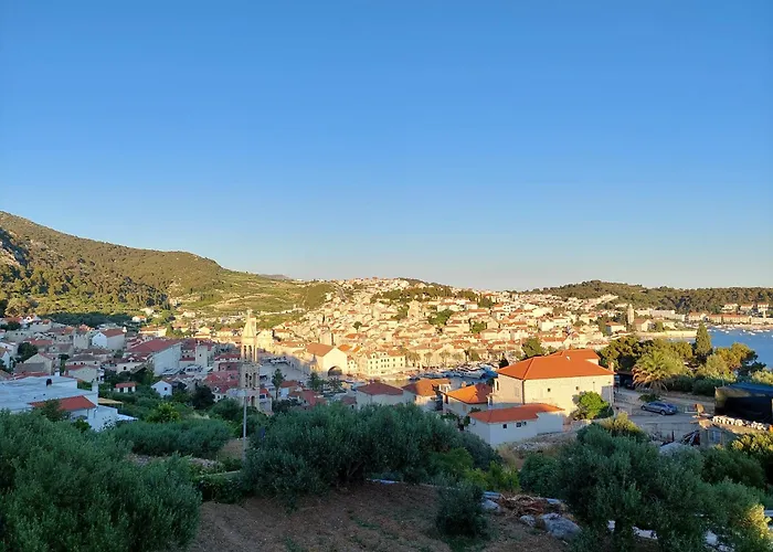 Luka 2 Gasthuis Hvar Town