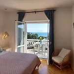 Luka 2 3* Hvar Town